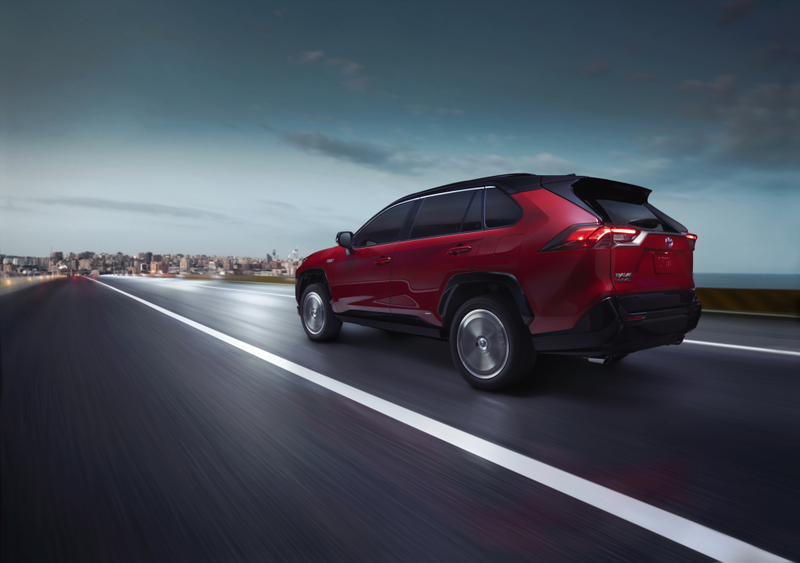 Illustration for article titled The 2021 Toyota RAV4 Prime Makes 302 Fucking HP!!!
